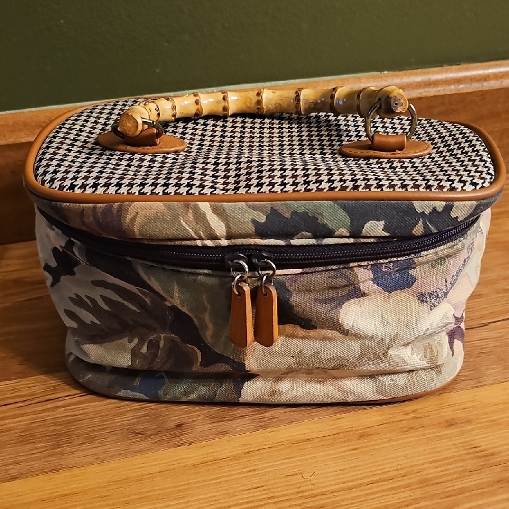 Camouflage and Houndstooth Handbag with Bamboo Handle🥰 Must Bundle